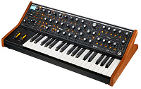 Moog Subsequent 37   Аналоговый парафонический синтезатор