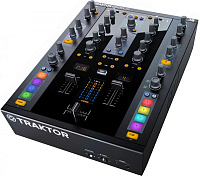 Native Instruments Traktor Kontrol Z2 Микшер-контроллер, аудио интерфейс 24 бит/48 кГц, 2-х канальный микшер, 2-х канальный Remix Decks контроллер, ПО Traktor Pro 2